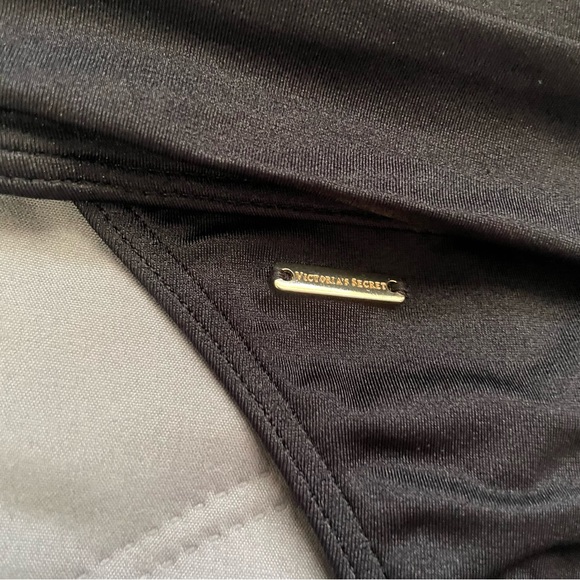 Victoria's Secret The Hottie Cheeky Bikini Bottom (Black, Medium) - Picture 5 of 8